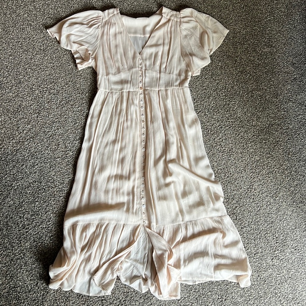 Elegant cream maxi/midi dress